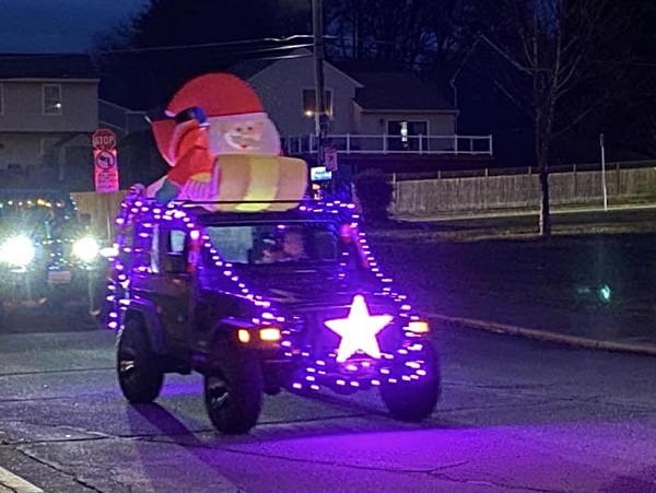 Perry Hall Lighted Jeep Parade 01