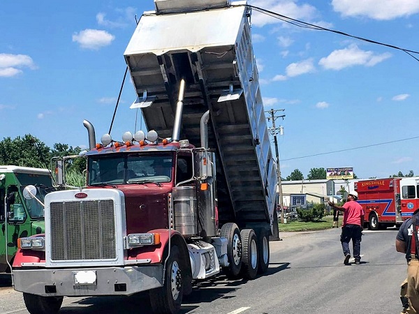 Dump Truck Power Lines Joppa 20220630