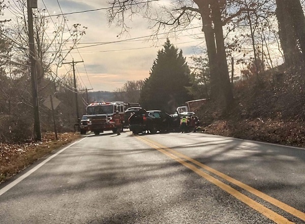 Philadelphia Road Crash 20230205