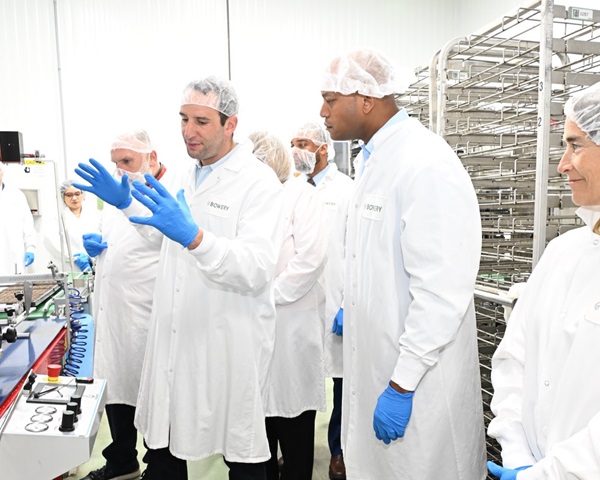 Governor Moore at Indoor Farm