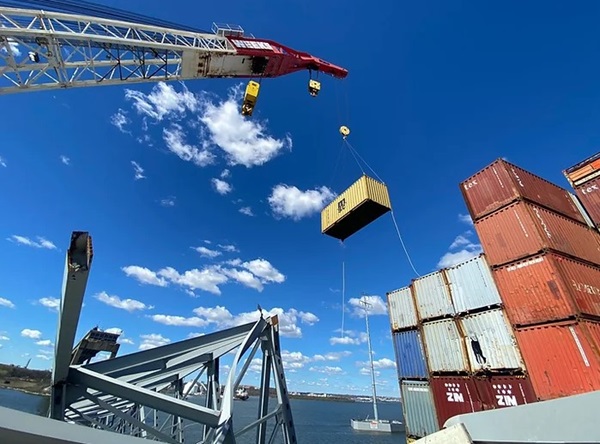 Key Bridge Collapse Container Removal 20240407