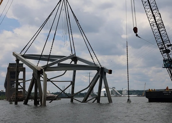 Key Bridge Final Truss Removal 20240605