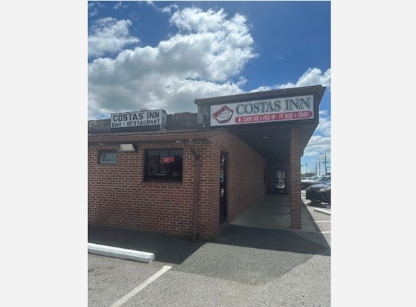 Costas Inn